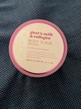 Ciroa Goat's Milk & Collagen Body Scrub